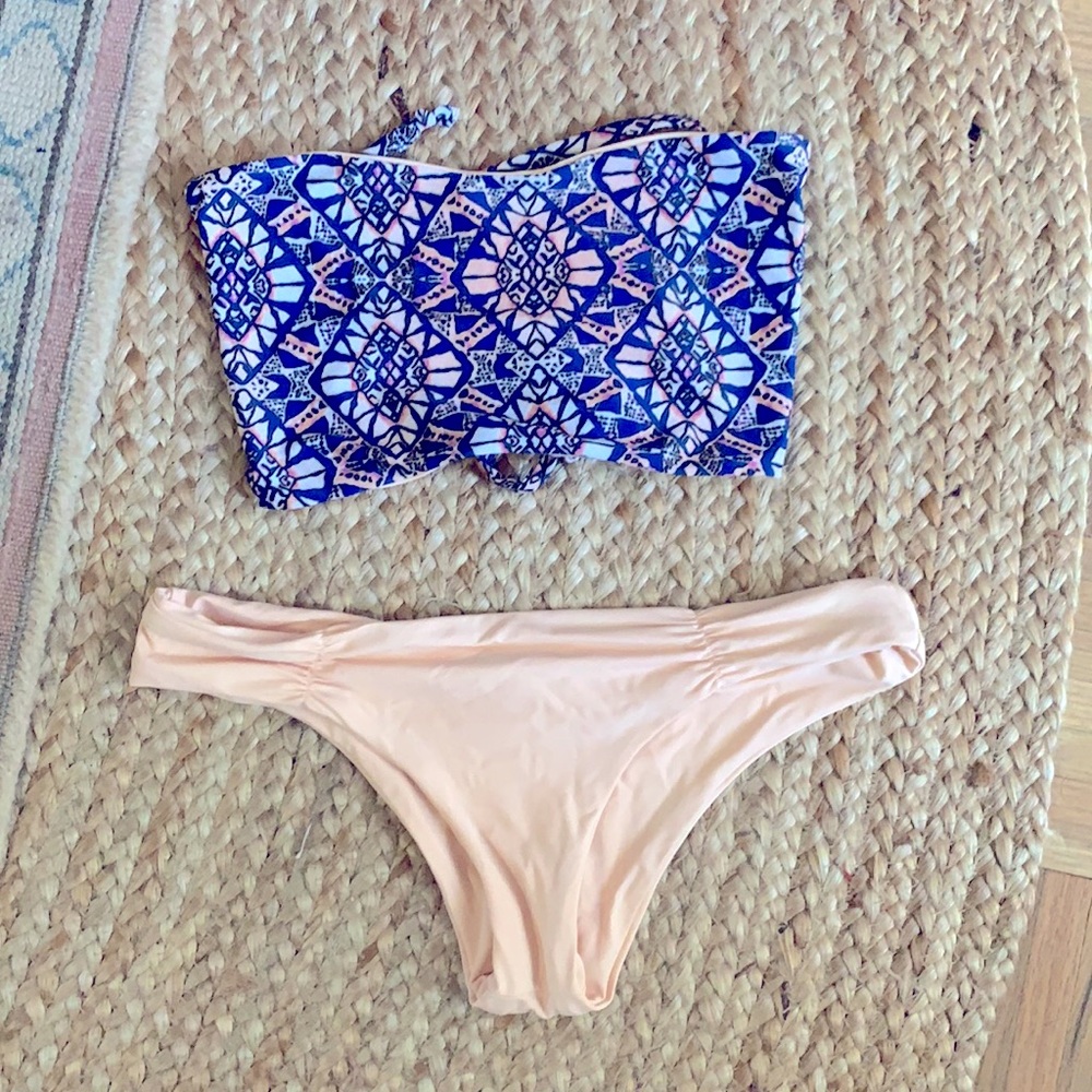 [l*space] reversible bikini top & matching bottoms